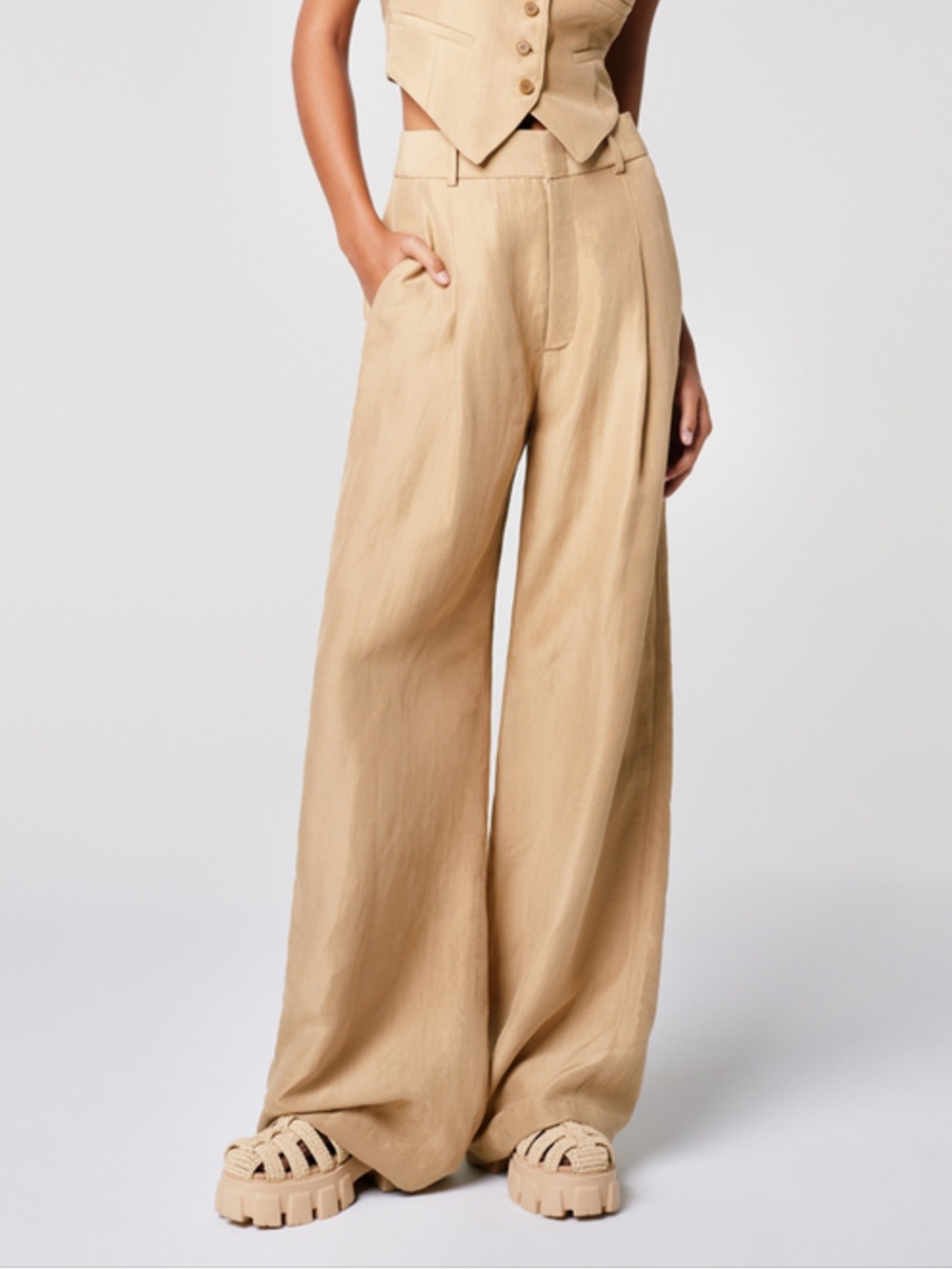 Smythe Pleated Trouser in Khaki